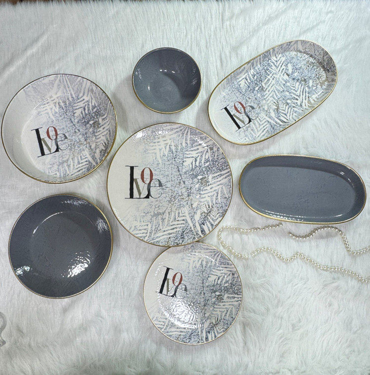 سرویس غذا خوری آجار