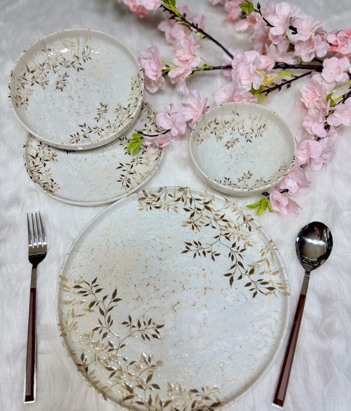 سرویس غداخوری برگ طلایی