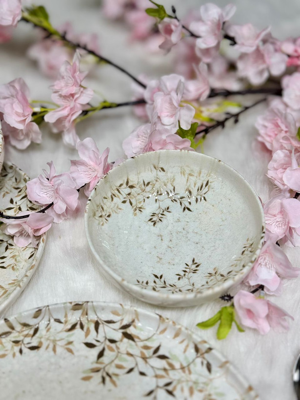 سرویس غداخوری برگ طلایی