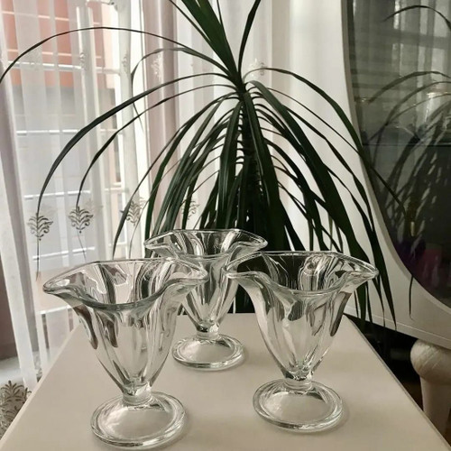 بستنی خوری گل برند پاشاباغچه