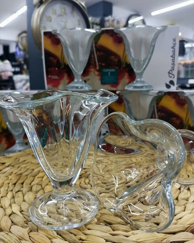 بستنی خوری گل برند پاشاباغچه
